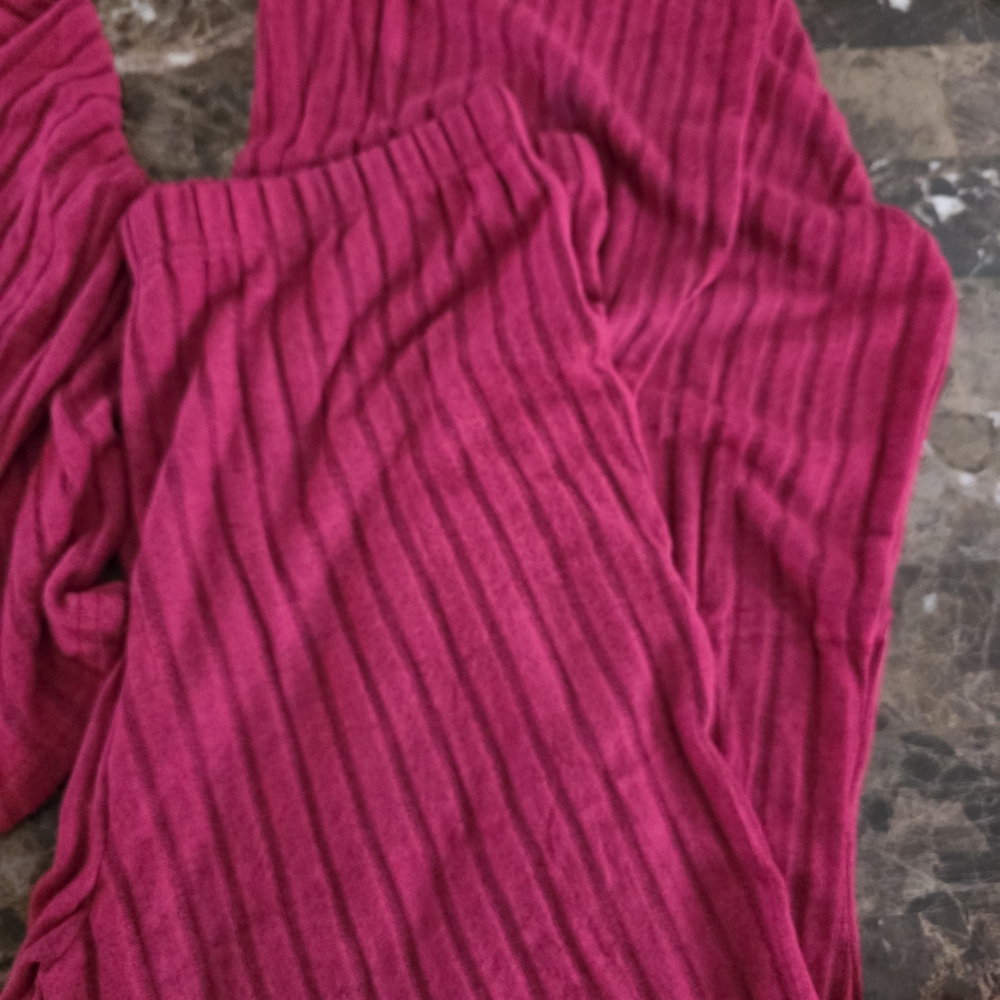 Cozy Pink Ribbed Lounge Set - Picture 3 of 6